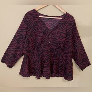 TORRID Plus Women’s Burgundy & Black Zebra Print 3/4 Sleeves Too Blouse Size 3